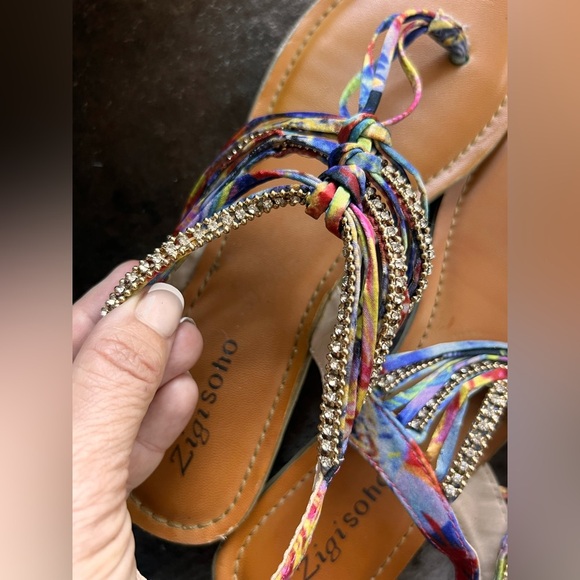 Zigi soho Colorful Fabric and Rhinestone Jewels Thong Sandals Size 8.5 - Picture 2 of 8